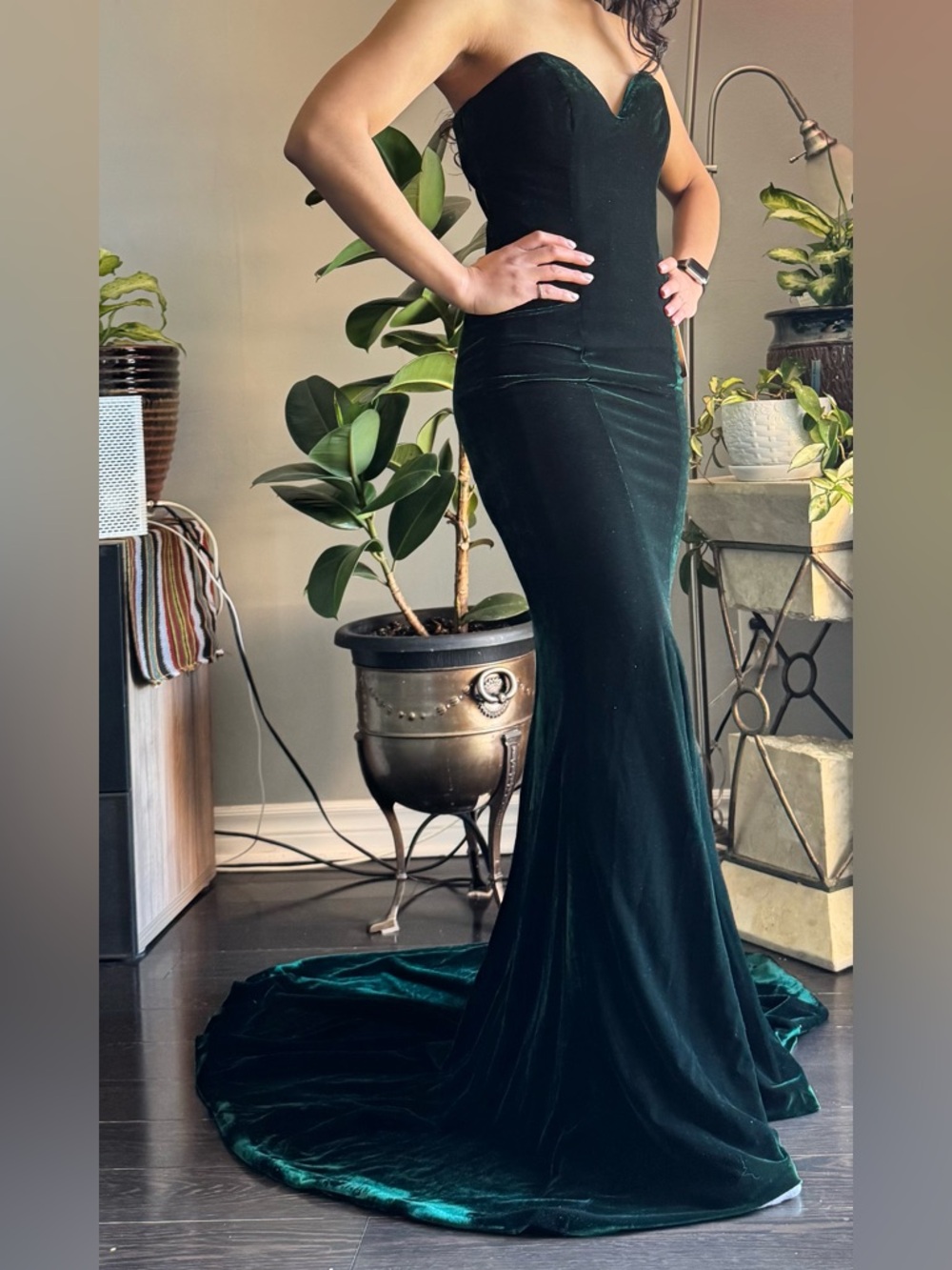Elegant Emerald Green Velvet Mermaid Skirt